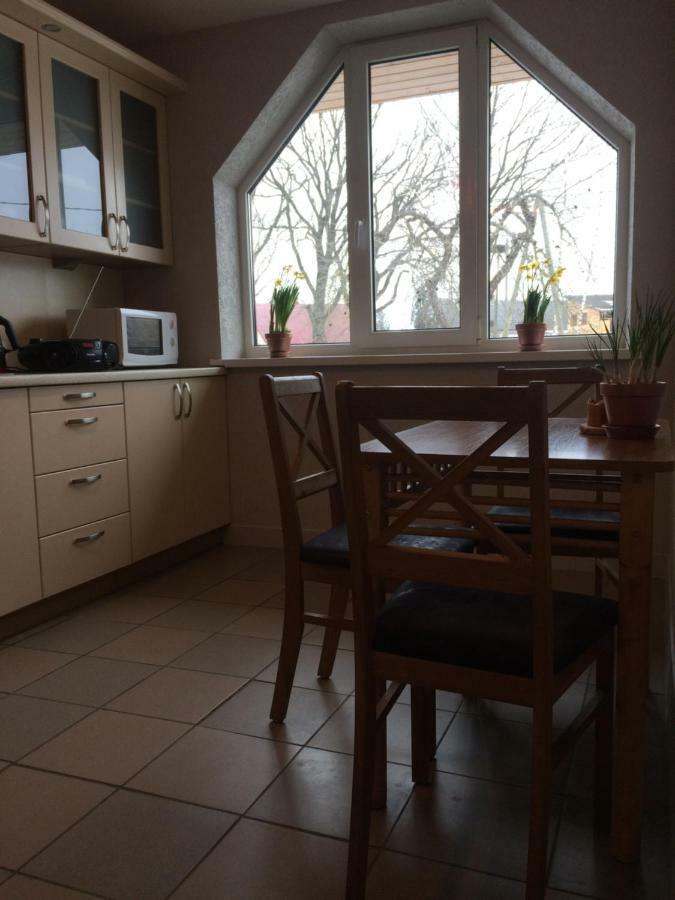 Dzirnavinas Motell Biksti Exteriör bild
